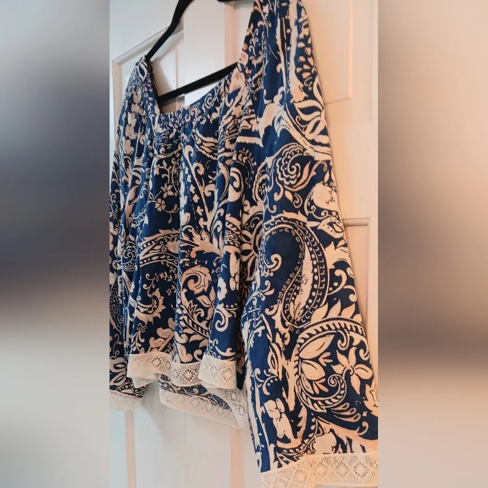 Boho Hippie Festival lace trimmed cropped blouse by Nicole Miller